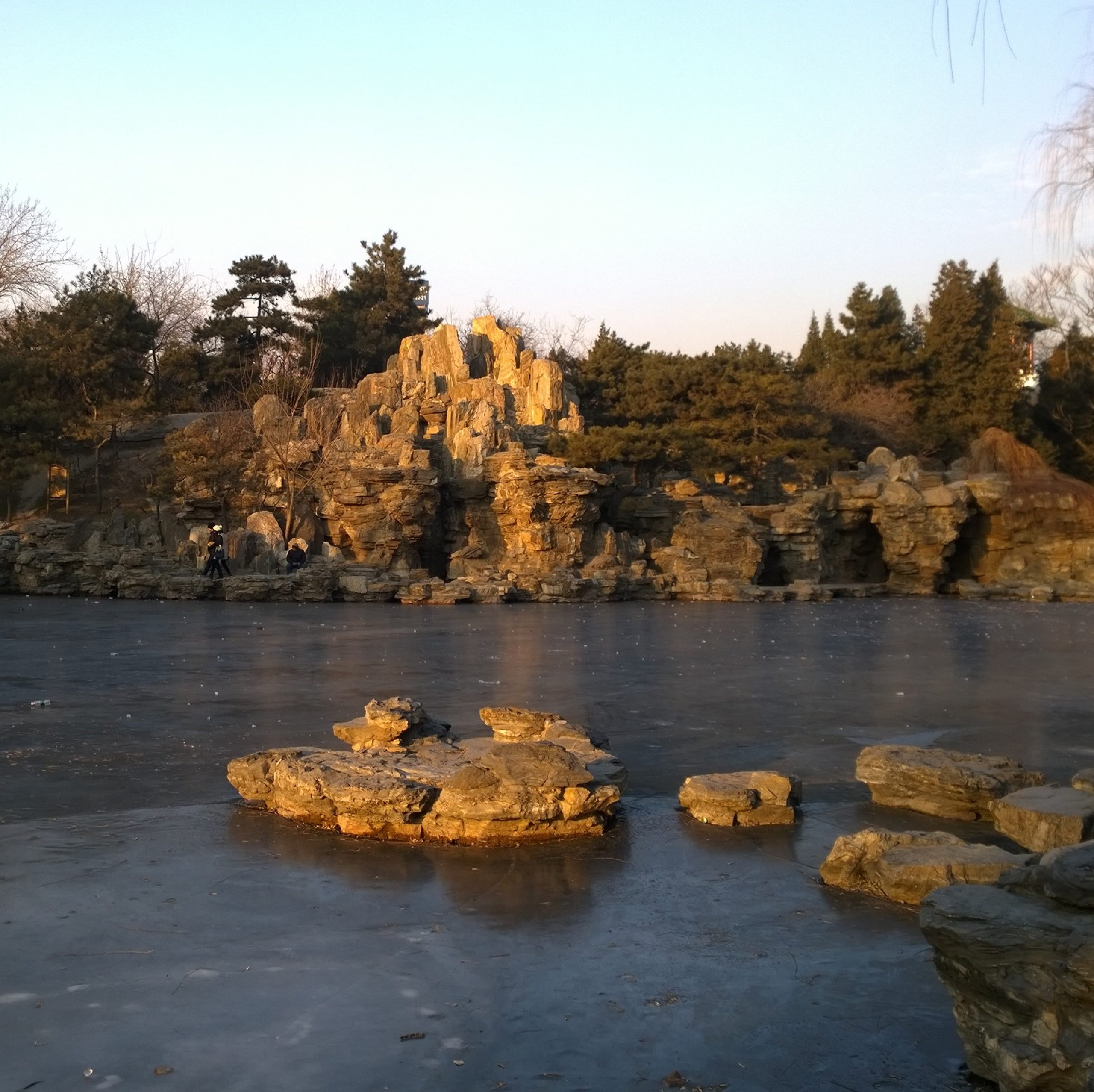 WP 20150101 15 55 30 Pro