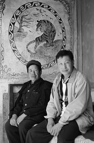 Tu ethnic03