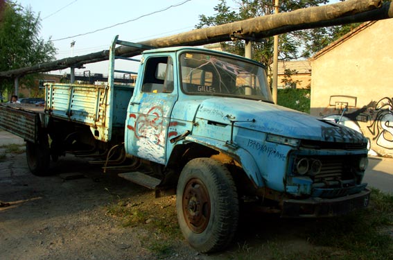 Dashanzi truck