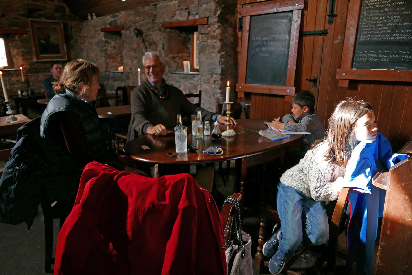 2019 05 01 castle stalker old inn2